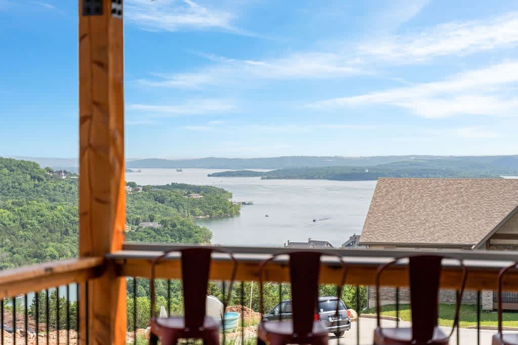 Luxury Vacation Rentals in Branson Missouri | Family Getaways